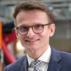 Prof. Dr.-Ing. Klaus Dröder.