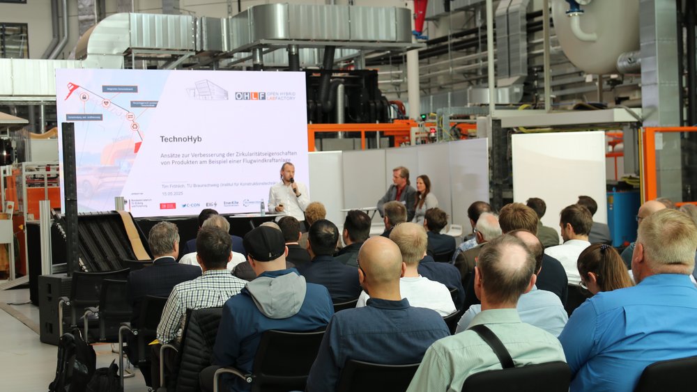 Projektpräsentation TechnoHyb durch Tim Fröhlich